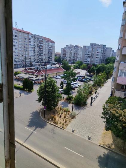 Garsonieră semidecomandată în Nufărul
