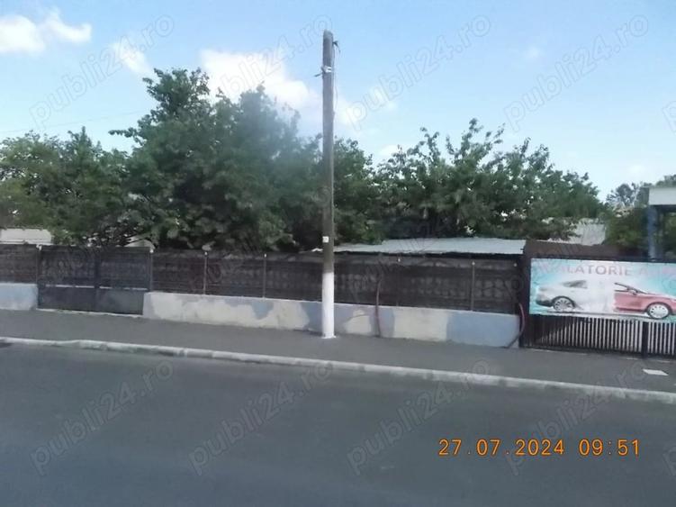 Casă cu 4 camere cu Teren 475 Mp în Ceremac