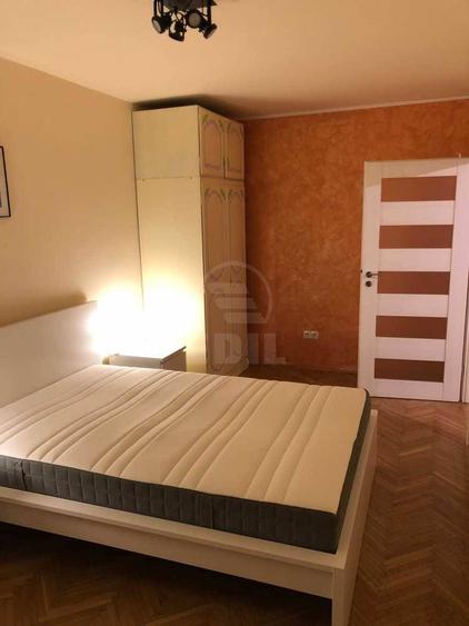 Apartament cu 3 camere semidecomandat în Grigorescu