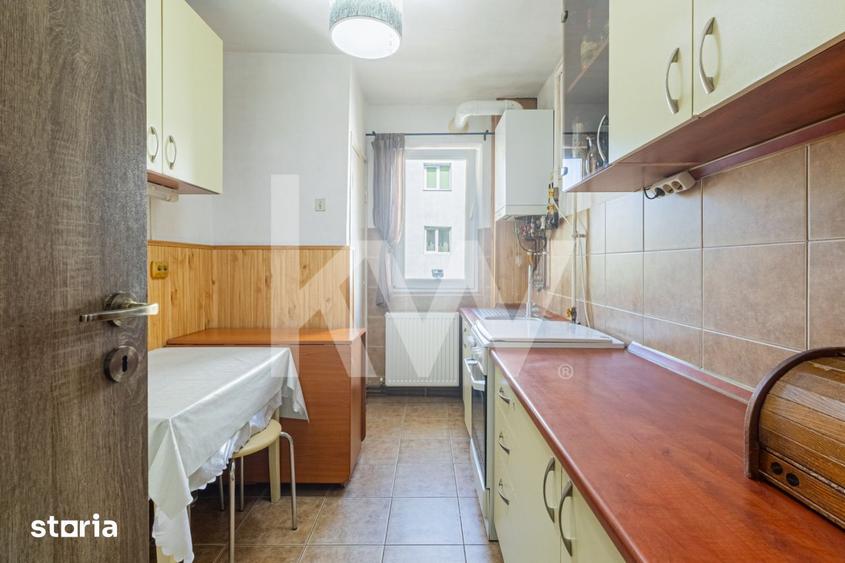 Apartament cu 3 camere semidecomandat în Astra