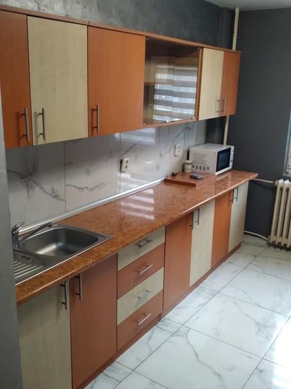 Apartament cu 3 camere în Gura Văii
