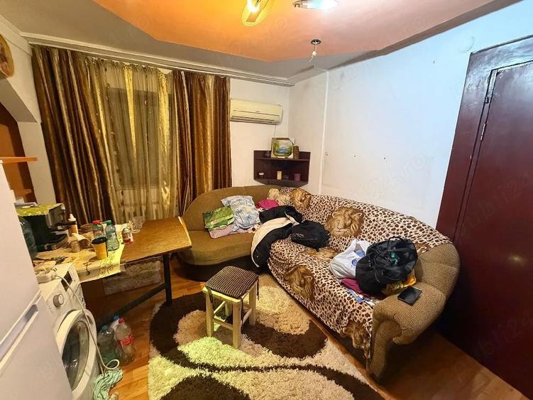 vind apartament trei camere semidecoandat - 4