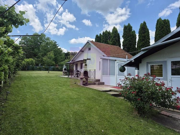 Casă cu 2 camere cu Teren 722 Mp în Central