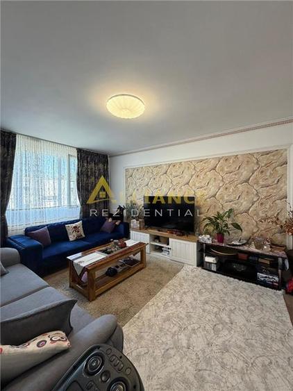 Metrou 1 Decembrie - Apartament 4 camere 2 bai - Gata de mutare - 2