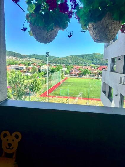 Apartament cu 2 camere semidecomandat în Florești