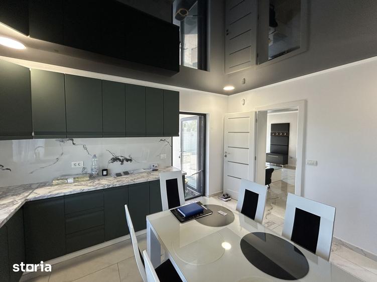 Casă cu 3 camere cu Teren 470 Mp în Central