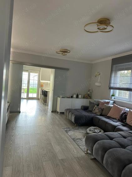 Casă cu 5 camere cu Teren 350 Mp în Giroc