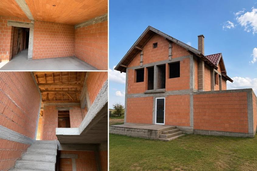 Casă cu 4 camere în Mândruloc