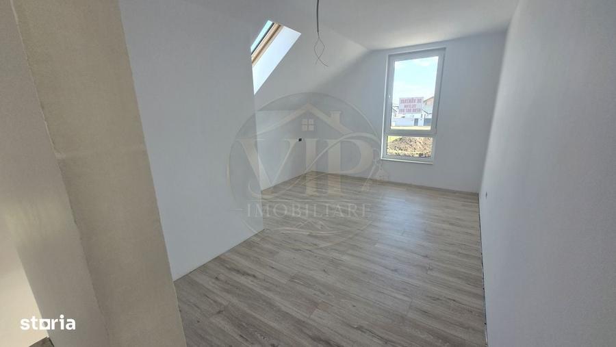 Casă cu 4 camere cu Teren 400 Mp în Central