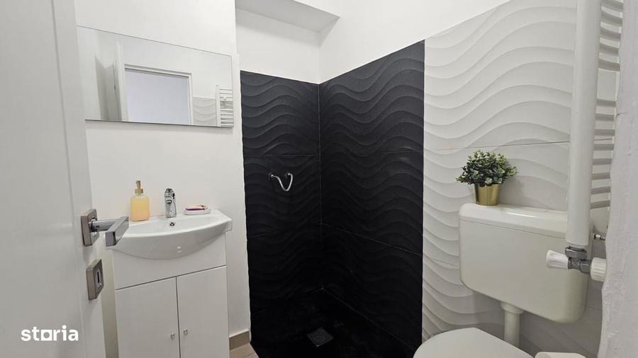 Apartament cu 4 camere în Aviatorilor