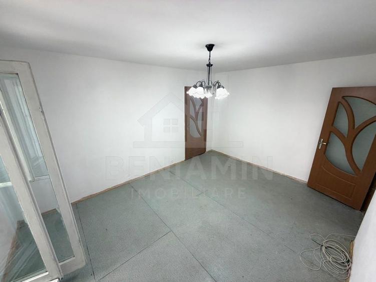Apartament cu 2 camere semidecomandat în Est