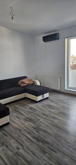 Apartament cu 3 camere decomandat, mobilat în Rahova
