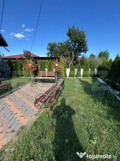 Casă cu 5 camere cu Teren 3600 Mp în Central