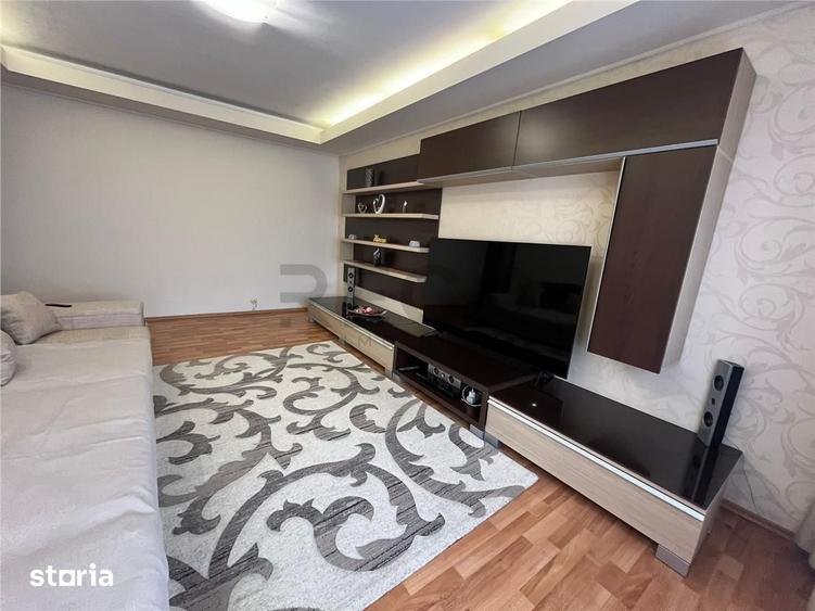 Apartament cu 3 camere decomandat în Nufărul