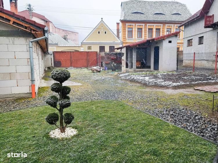 Casă cu 3 camere cu Teren 368 Mp în Sud