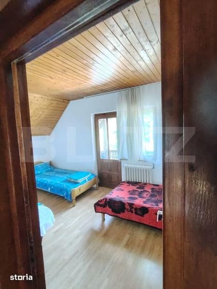 Casă cu 5 camere cu Teren 226 Mp în Sovata