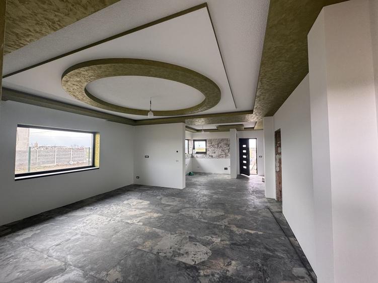 Casă individuală cu 4 camere cu Canalizare în Becicherecu Mic