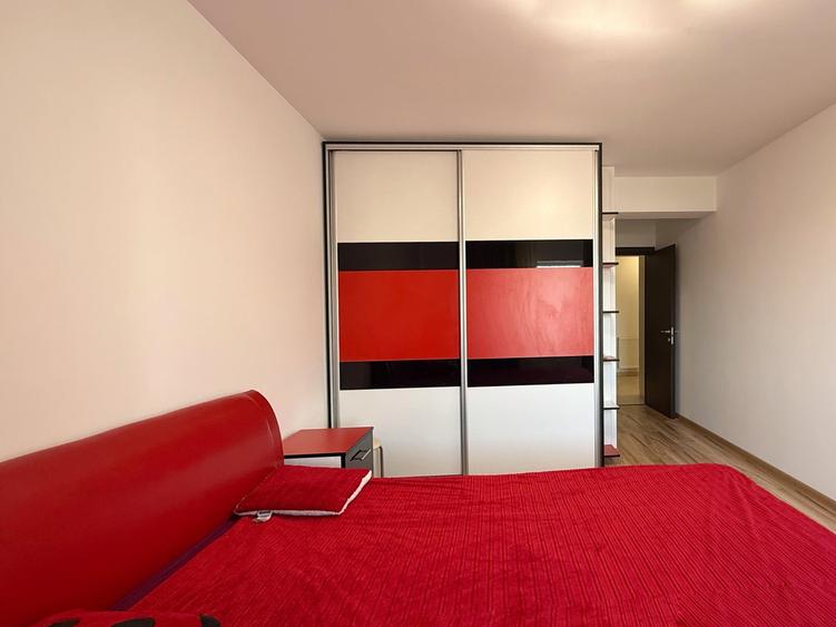 Apartament cu 3 camere decomandat, mobilat în Theodor Pallady