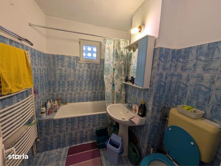 Apartament cu 3 camere semidecomandat în Unirii