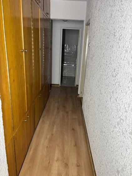 Apartament cu 3 camere decomandat în Obcini