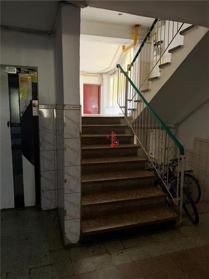 Garsonieră decomandată, mobilată în Titan