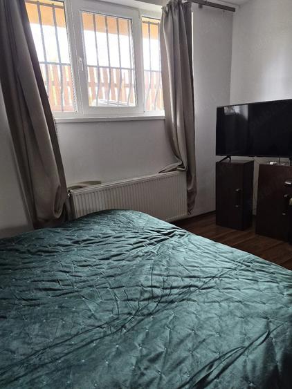 Apartament cu 4 camere decomandat, mobilat în Central