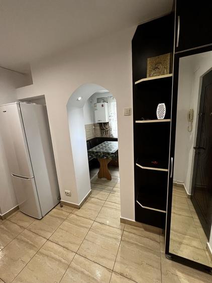 Apartament cu 2 camere semidecomandat în Alexandru cel Bun