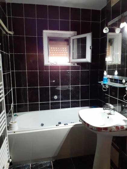 Apartament cu 2 camere decomandat în Sârbi