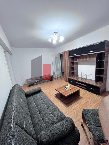 Apartament cu 3 camere decomandat în Giulești