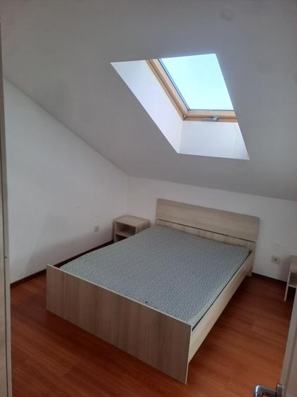 Inchiriez apartament 3 camere - 13