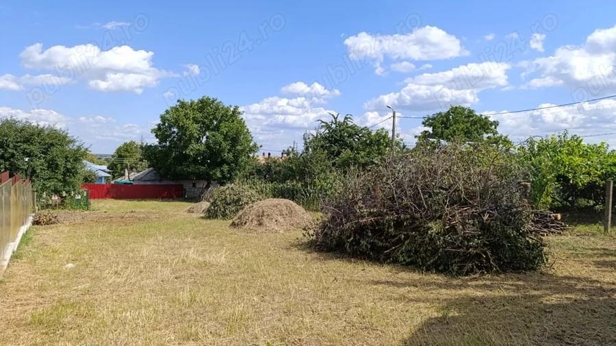 Casă cu 6 camere cu Teren 983 Mp în Central