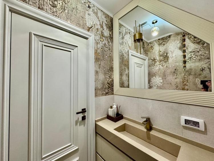 Apartament cu 3 camere semidecomandat, mobilat în Pipera