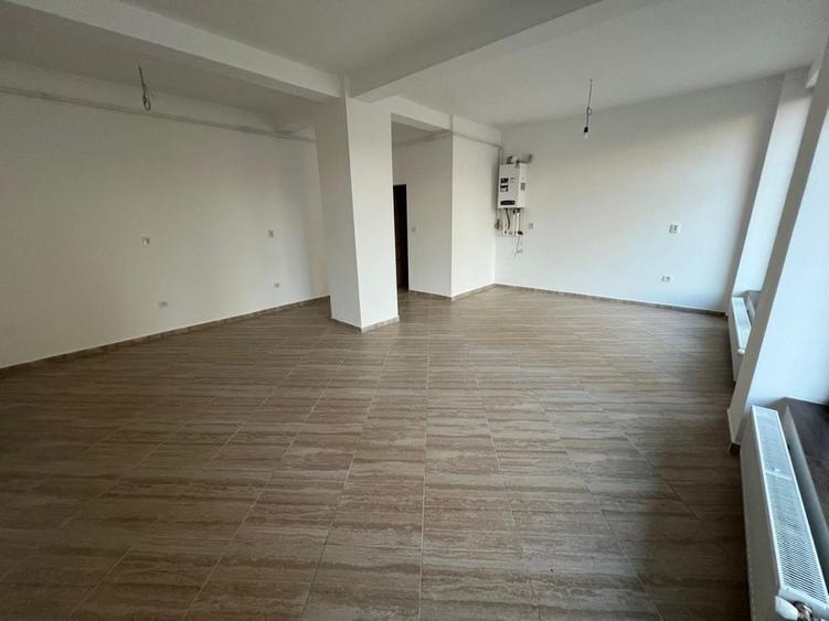 Spațiu comercial, de 38 mp, în Central