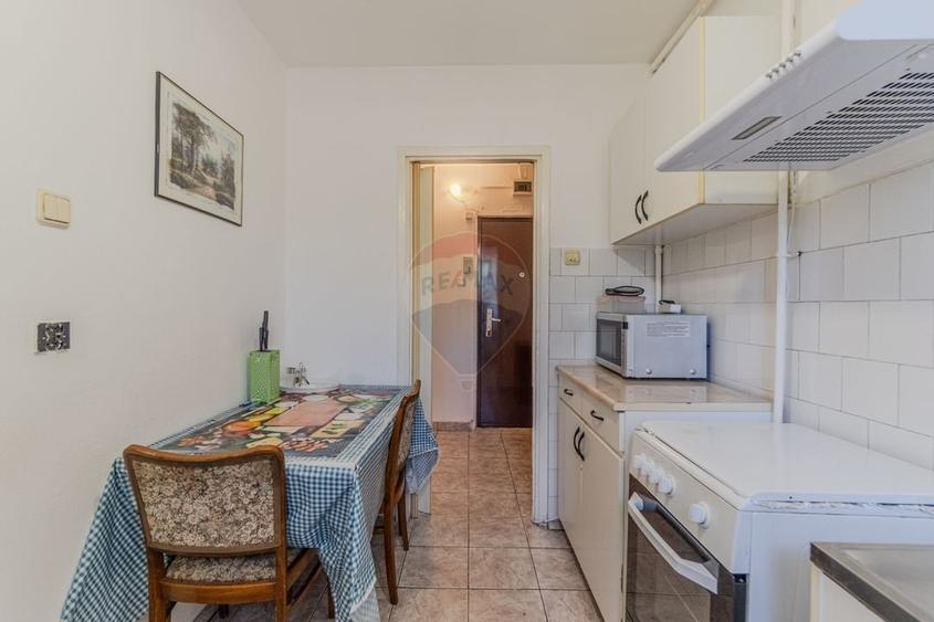 Apartament cu 2 camere decomandat în Astra