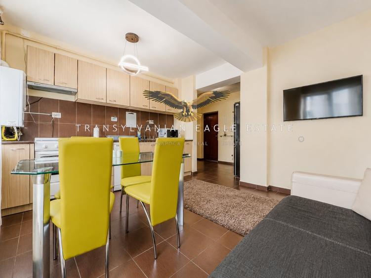 Apartament cu 3 camere semidecomandat, mobilat în Semicentral