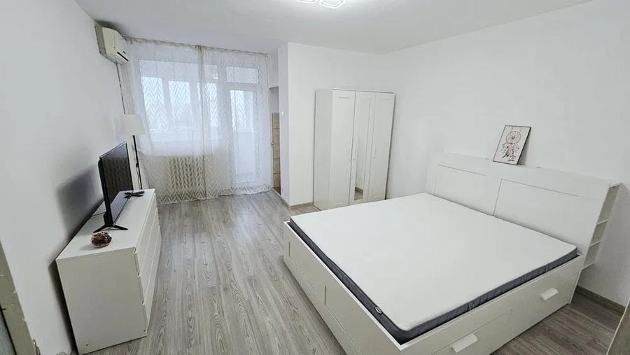 Garsonieră semidecomandată, mobilată în Costin Georgian