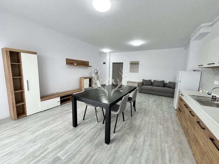 Apartament cu 2 camere semidecomandat, mobilat în Florești