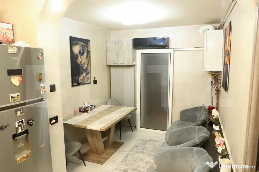 Apartament cu 3 camere semidecomandat, mobilat în Cornitoiu