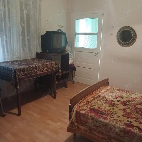 Casă cu 3 camere în Unirea