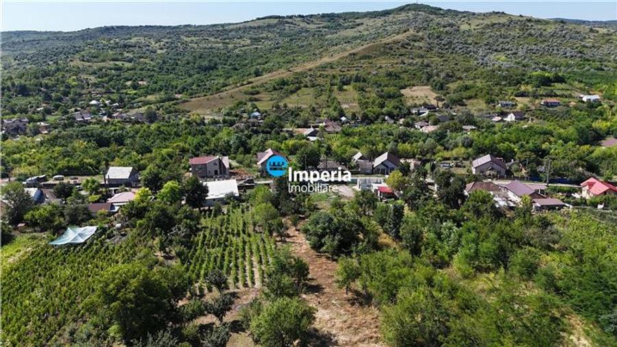 Casă individuală cu 3 camere cu Teren 1487 Mp în Costuleni