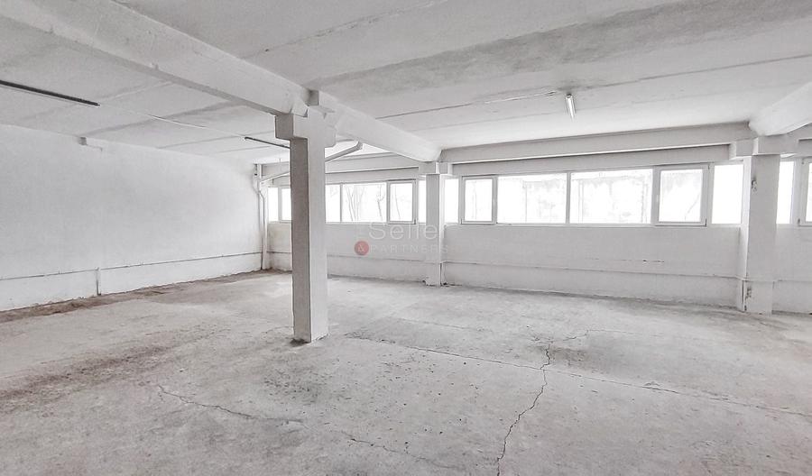 Spațiu industrial, de 1,340 mp, în Bartolomeu