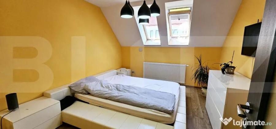 Casă cu 5 camere cu Teren 1000 Mp în Simeria