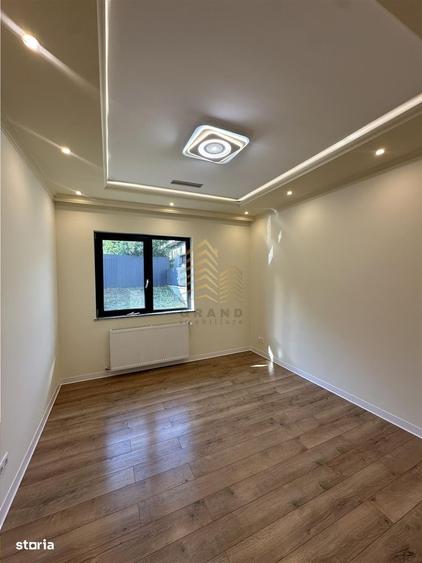 Casă cu 4 camere cu Teren 1000 Mp în Central