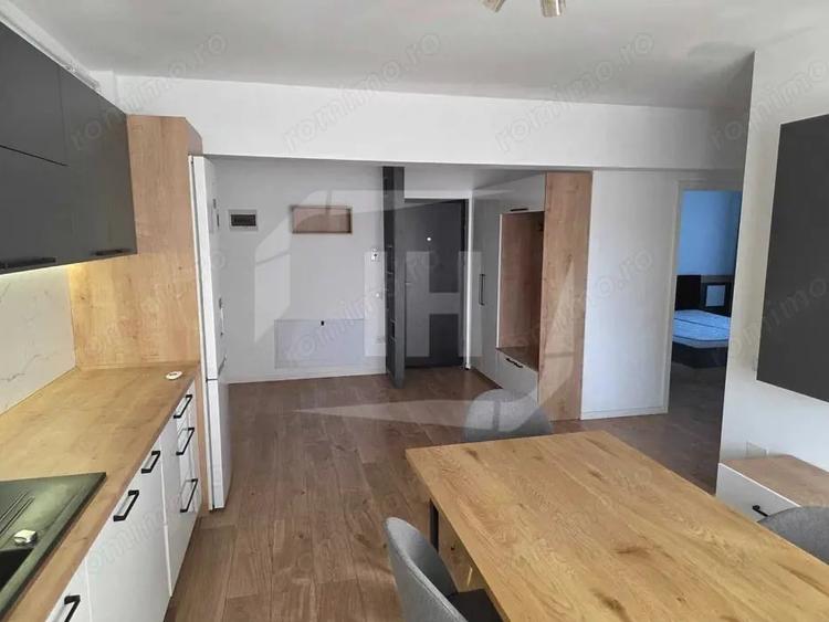 Apartament cu 3 camere semidecomandat în Baciu