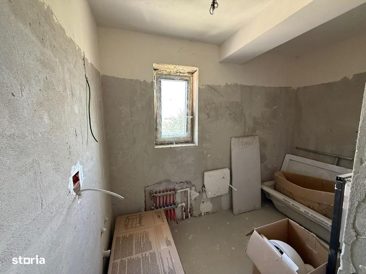 Casă cu 4 camere în Vidra