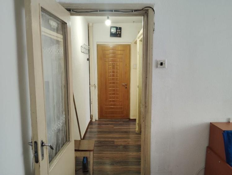 Apartament cu 2 camere semidecomandat în Schiau