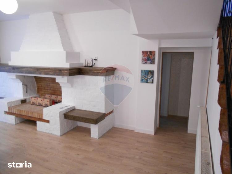 Spațiu comercial, de 393 mp, în Ștrand