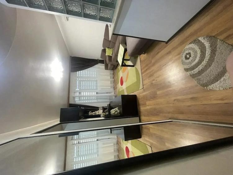 Apartament cu 2 camere semidecomandat în City Park Mall