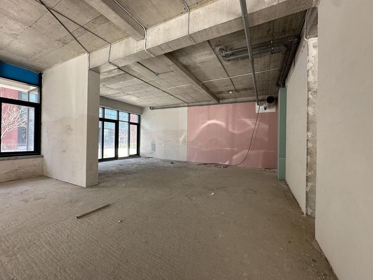 Spațiu comercial, de 272 mp, în Pipera