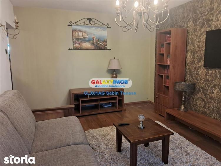 Apartament cu 3 camere decomandat în Banat